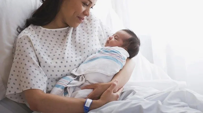Phụ Nữ Sau Sinh Uống Nước Yến Được Không? ⚡️ Lưu Ý Khi Sử Dụng